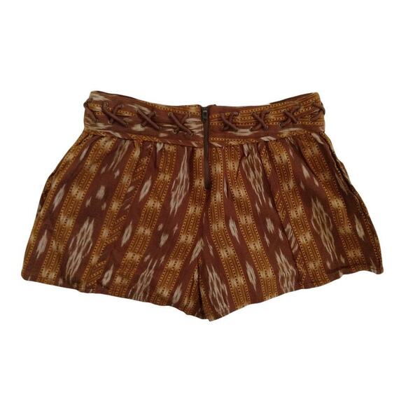 Free People New Romantics Patola Ikat Lattice Shorts Size 2 NWT Boho Summer - Picture 8 of 9